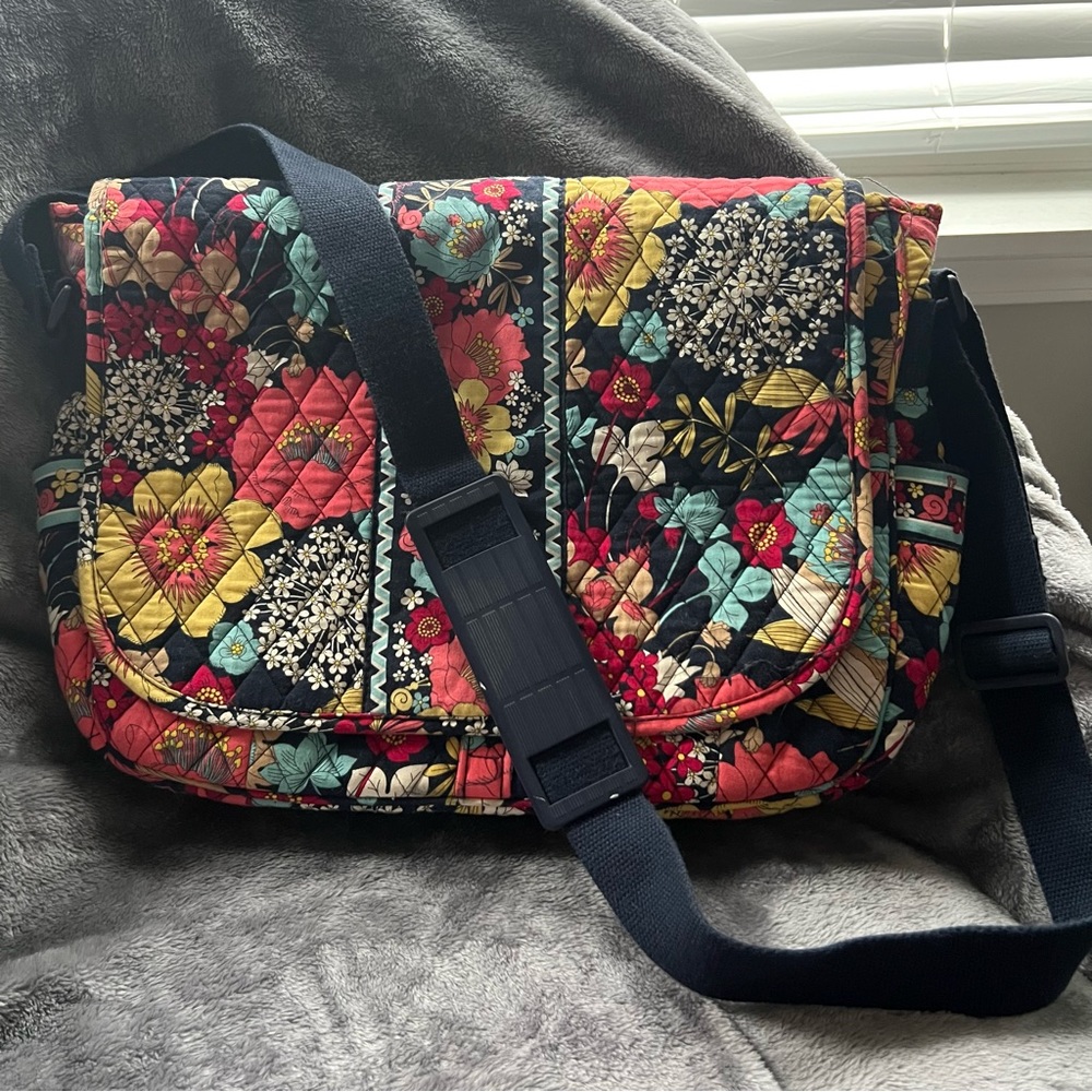 Vera Bradley Happy Snails Messenger Bag